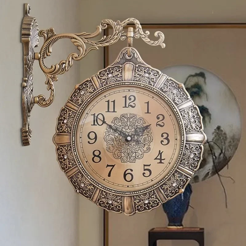 Luxury Lifestyle Design - Nordic Retro Living Room Wall Clock