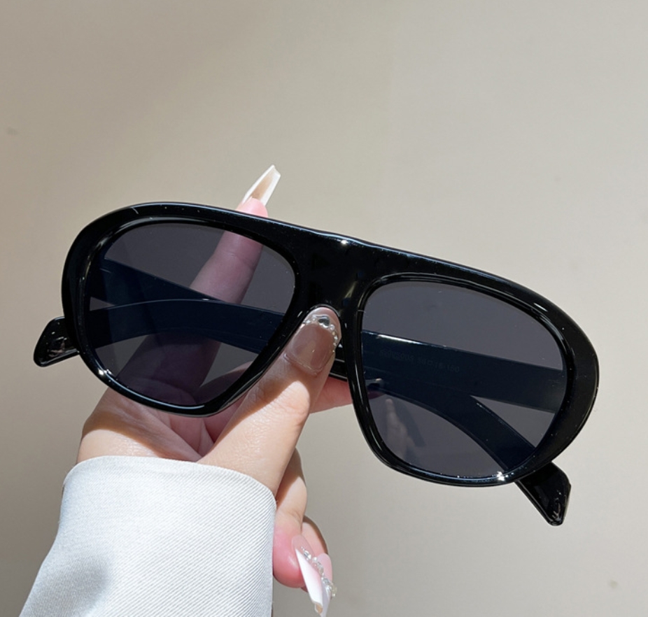 New Oversized Pilot Sunglasses - огляд і ціна Luxury Lifestyle Men